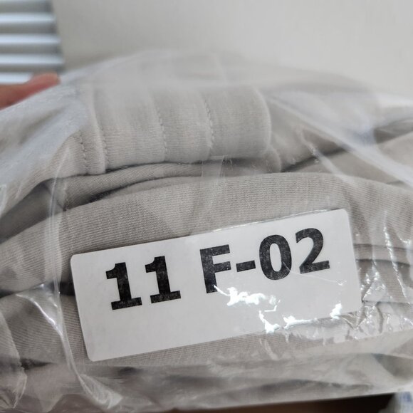 Lululemon Joggers Womens XS Gray Athletic Pants Zip Pockets Drawstring Waist - Picture 13 of 13